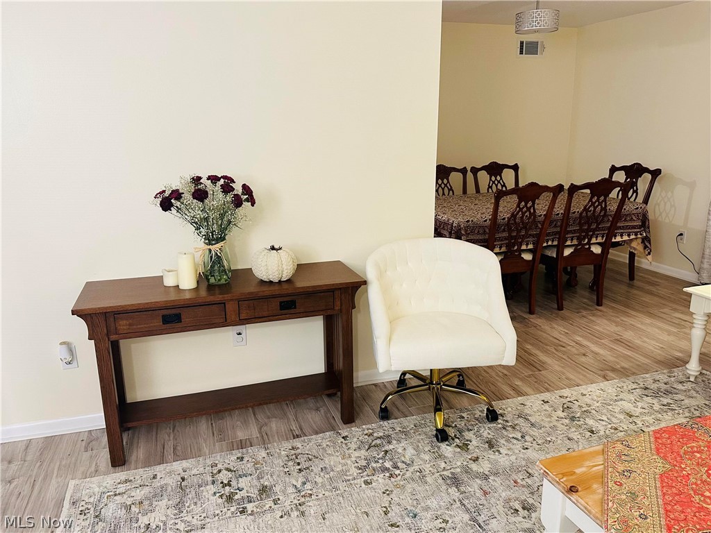 Golden Oaks Condo - Residential