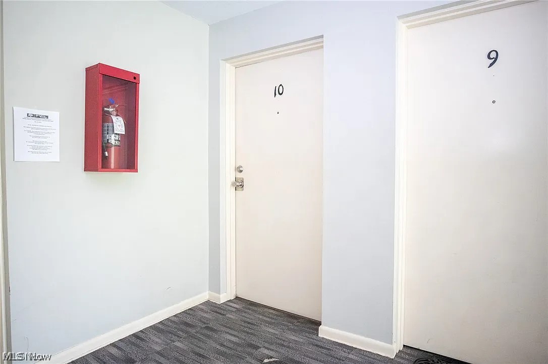 Golden Oaks Condo - Residential