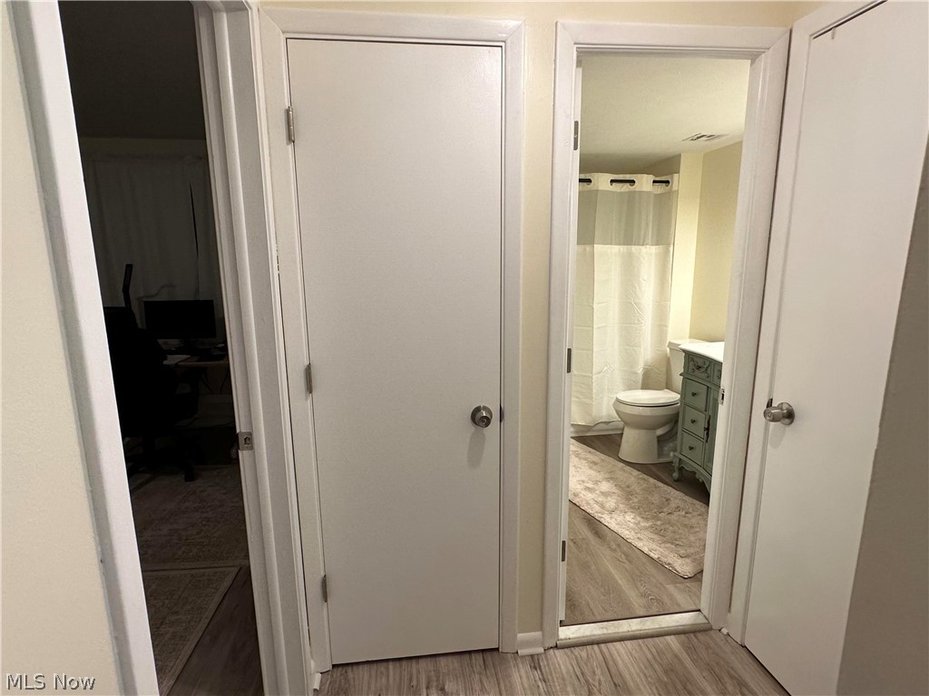 Golden Oaks Condo - Residential