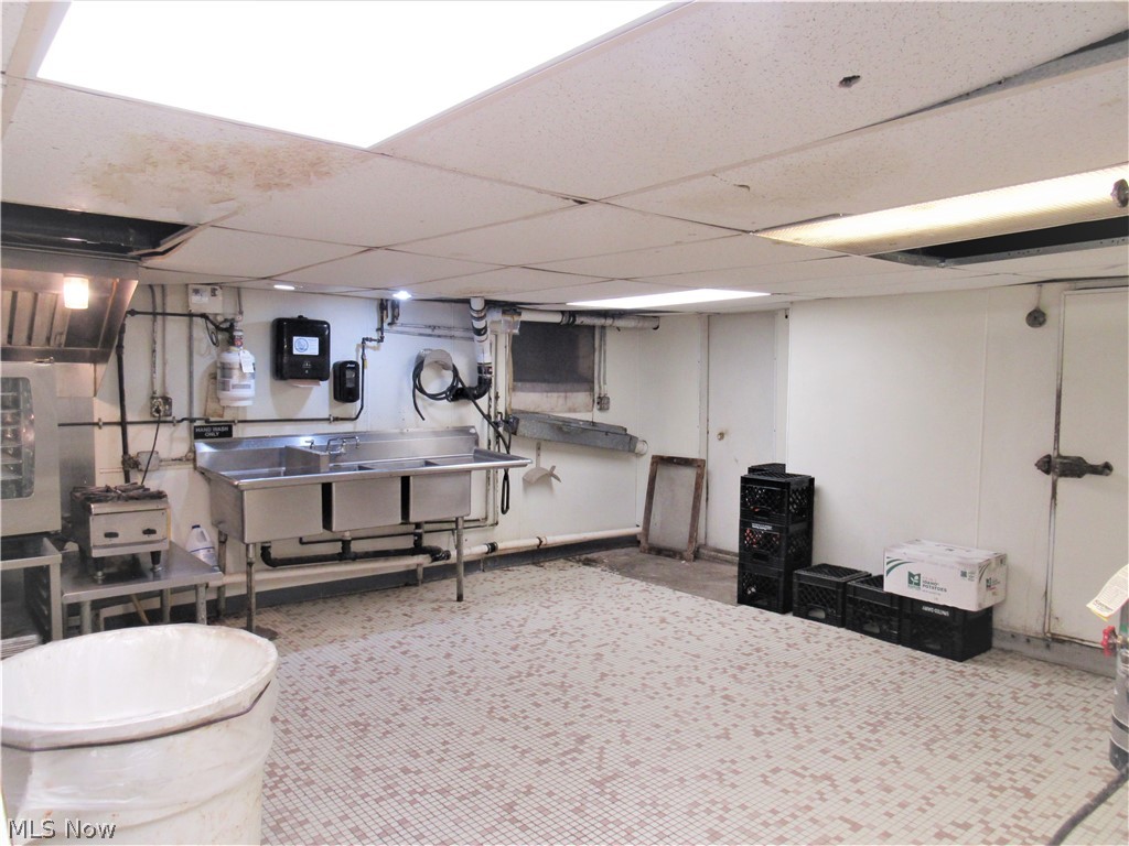 Village/Strasburg - Commercial Sale