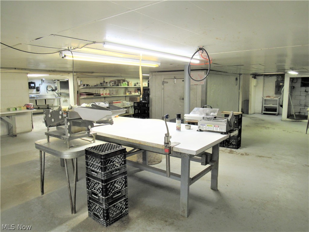 Village/Strasburg - Commercial Sale