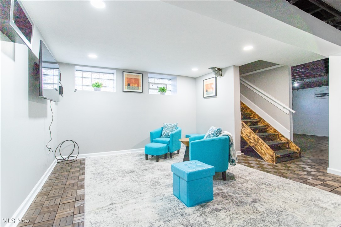 Cleveland, Ohio 44106, United States, 5 Bedrooms Bedrooms, ,2 BathroomsBathrooms,Residential,Active,99643