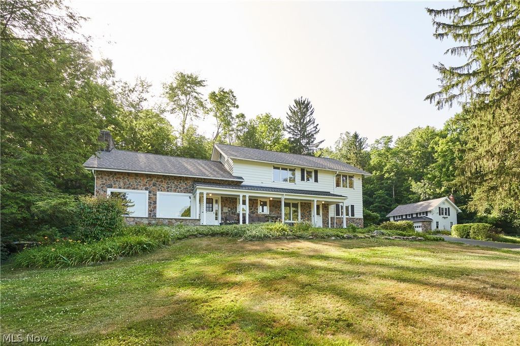 Photo of 10331 Butternut Road, Chesterland, OH 44026 (MLS # 5224281)