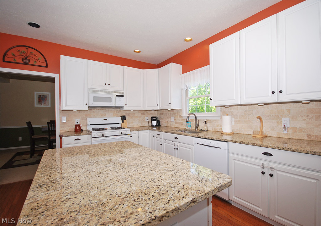 Lakes of Aurora - Residential