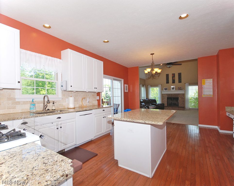 Lakes of Aurora - Residential