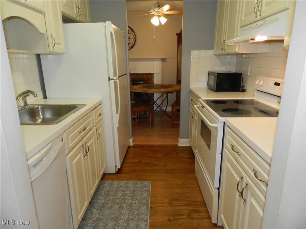 2885 Pease Drive 106