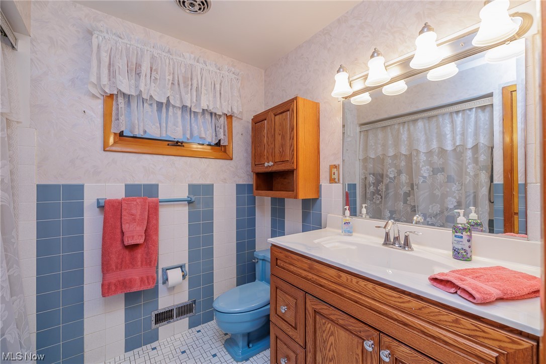 Royalton Sec 11 - Commercial Sale