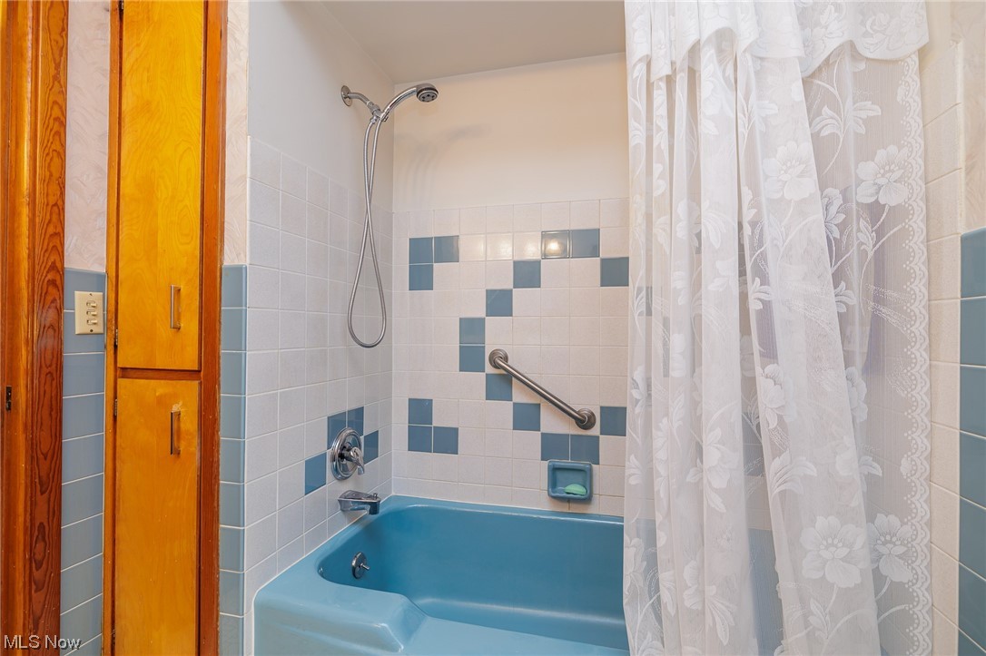 Royalton Sec 11 - Commercial Sale