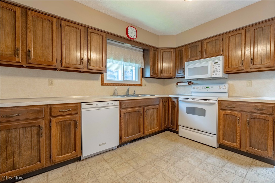 401 9th Street, North Canton, Ohio image 11