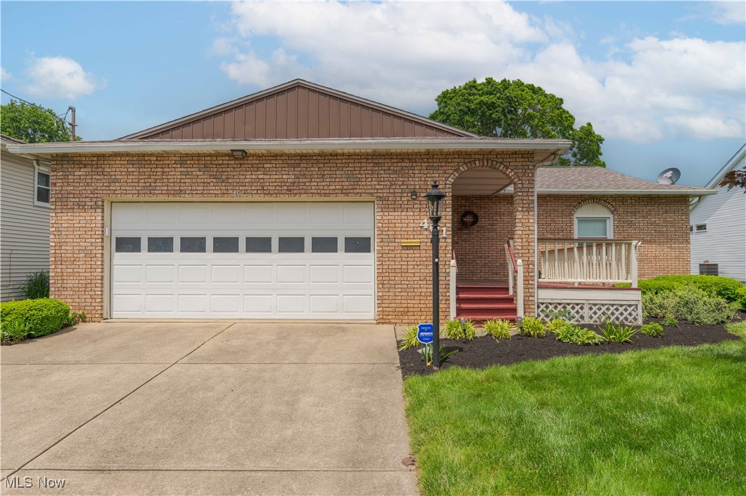 401 9th Street, North Canton, Ohio image 1