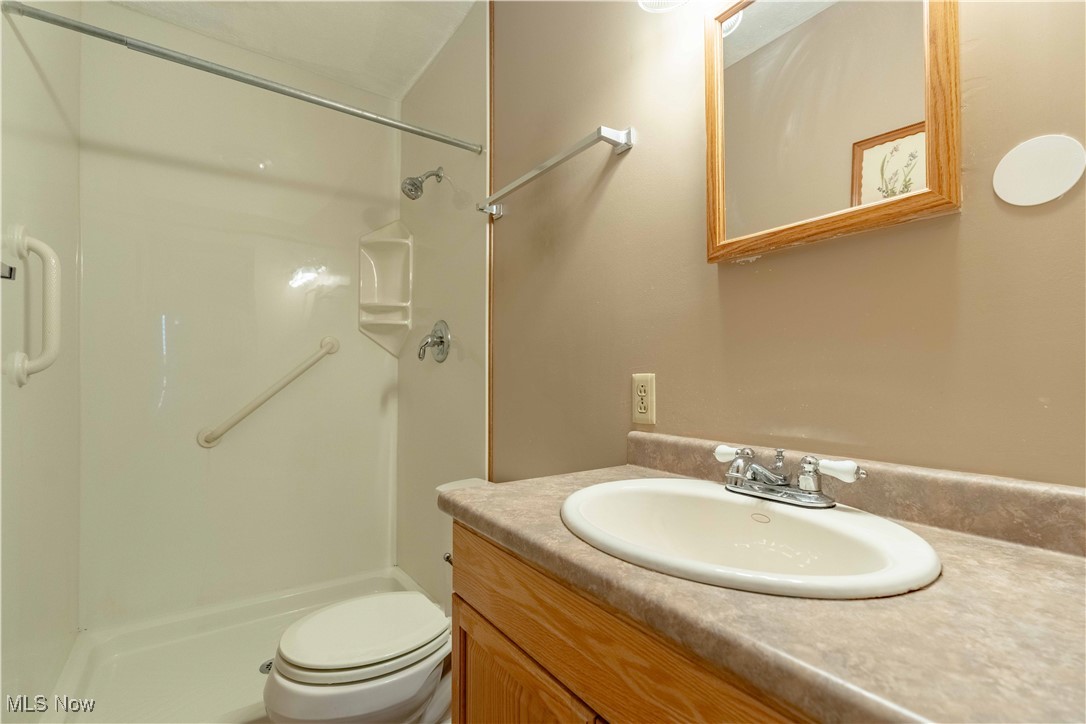 401 9th Street, North Canton, Ohio image 17