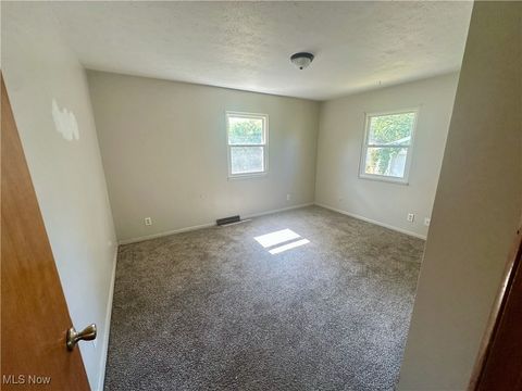 Tiny photo for 1916 17th Street SW, Akron, OH 44314 (MLS # 5179422)