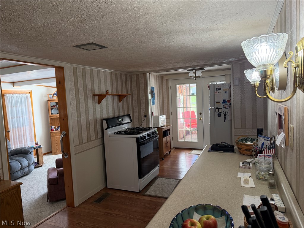 Town/Midvale - Residential