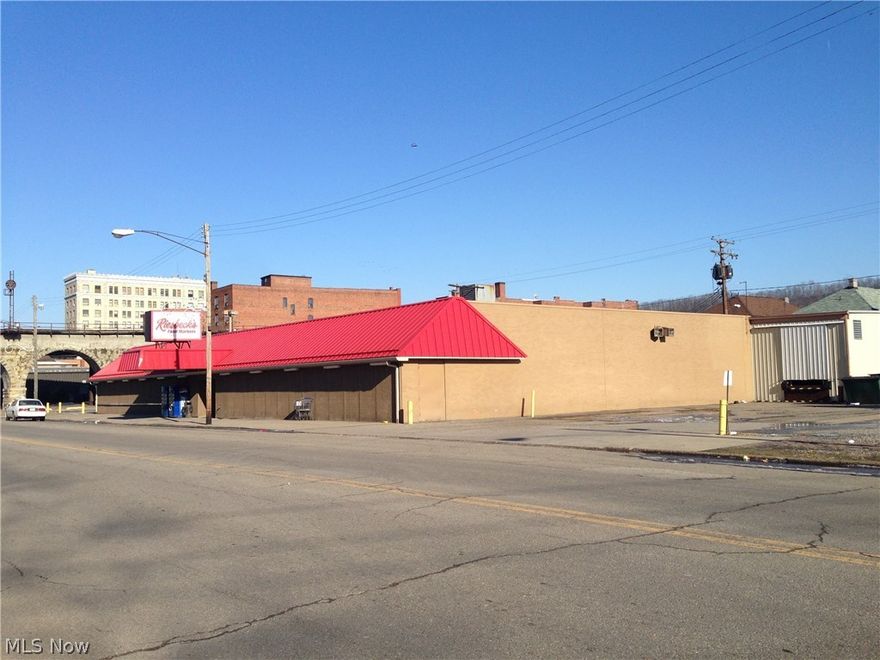 Former Riesbecks Grocery building