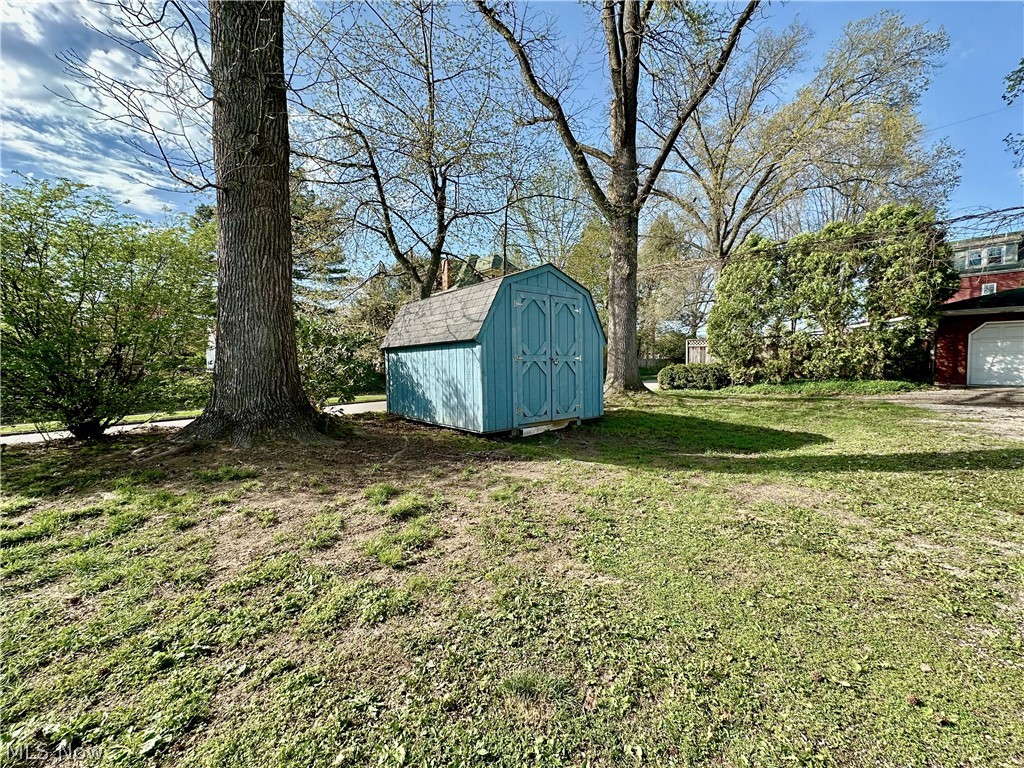 J W Dils Heirs Adn - Residential