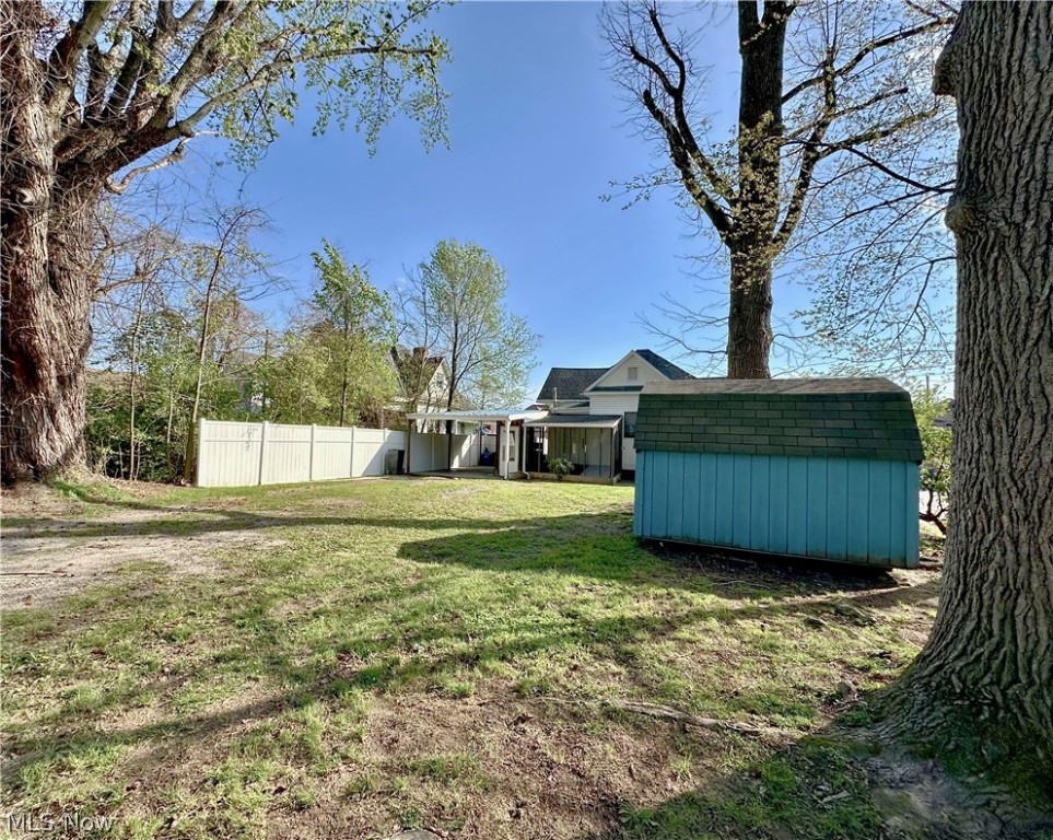 J W Dils Heirs Adn - Residential