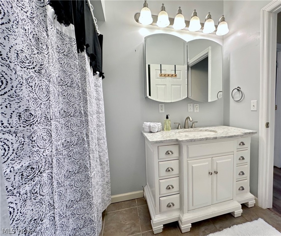 J W Dils Heirs Adn - Residential