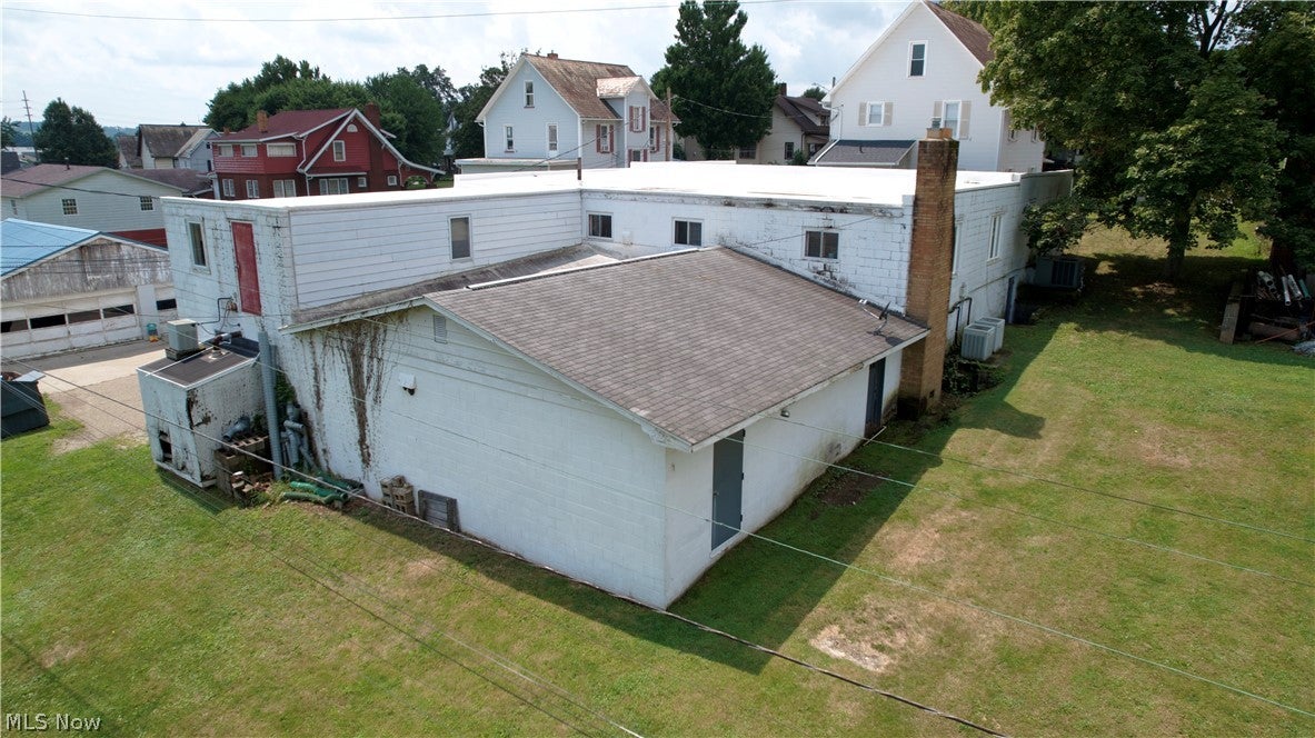 211 Yoder Avenue NE
