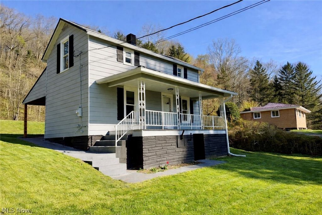 Photo of 236 Ace Drive, Rayland, OH 43943 (MLS # 5200775)