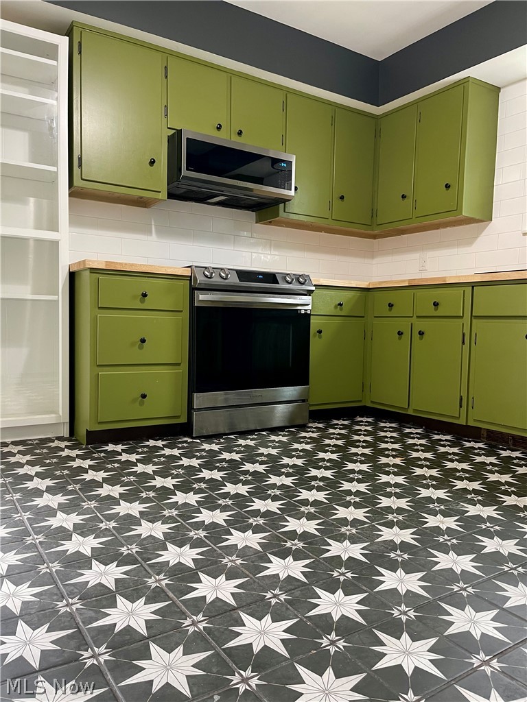 F J Hatmans Westbridge 04 - Residential