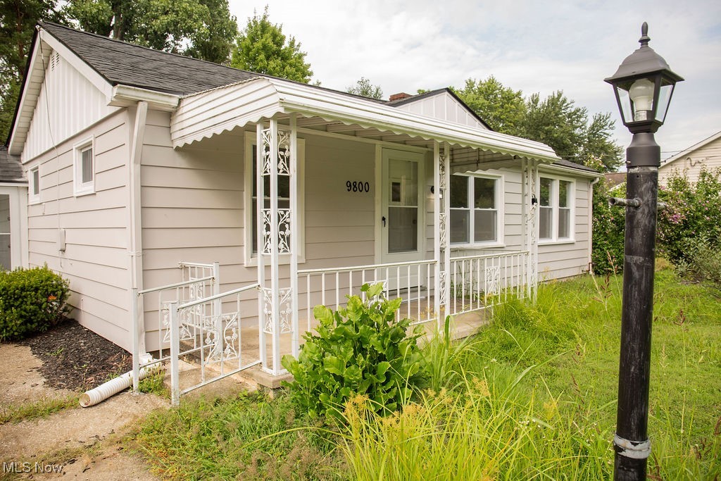 9800 North Boulevard