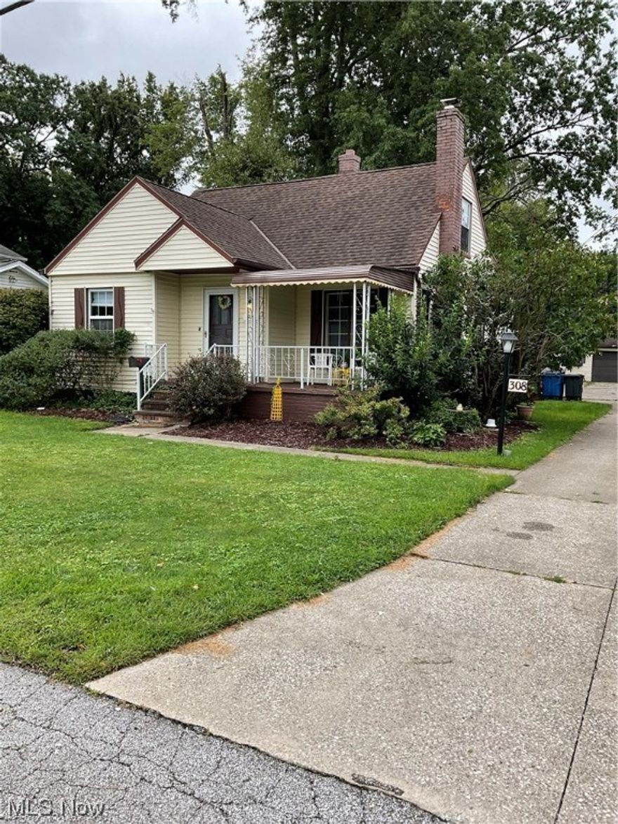 Location, Price and Opportunity - this house has all of that and more. This charming 4 bedroom cape cod style home is literally a half mile from Lake Erie. Enjoy everything that lake life brings with it, including easy access to the lake and lots of small shops and diners to explore at your leisure. The home itself is lovingly cared for and has been updated throughout and is in move condition. Outside you’ll find a double deep lot giving you lots of room and privacy. There is also an extra deep detached garage with a workshop and space for any hobby you might enjoy. In the back of the yard is an inground pool and a concrete patio that surrounds it. The pool is currently unusable and will need a new liner and some love to bring it back to its full glory- but just imagine the possibilities.
The house has a great location, close to the lake, dining, shopping, and freeways. The house is priced just right and with some love and work, could have some instant equity making this a great opportunity. Schedule your showing today and com see for yourself.