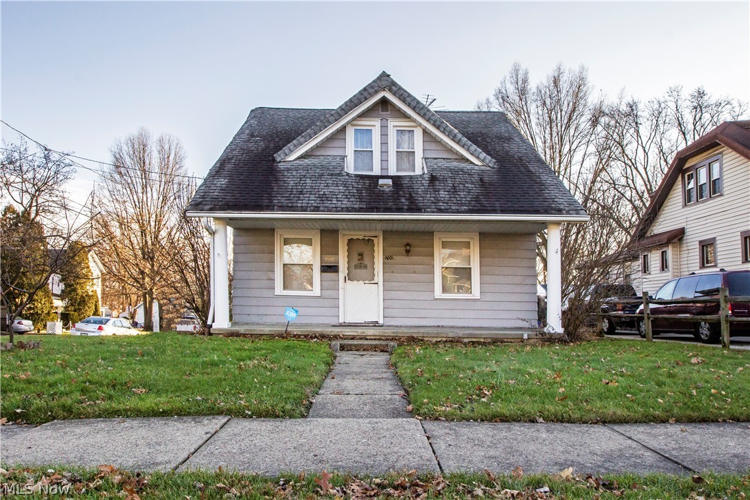 Welcome to 700 Fouse, this North Hill Bungalow sits on a corner lot and features a nicely fenced in backyard with a patio equipped with a retractable awning to enjoy some shade. With nicely sized rooms the new home owners will have plenty of space to use for their enjoyment. This home is just a short distance from plenty of shopping and dining options as it is near both Tallmadge Avenue and just a short trip to highway access. This home has been well cared for and is move in ready. Be sure to book your showings today!