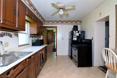 Tiny photo for 115 E Boston Mills Road, Hudson, OH 44236 (MLS # 5237505)