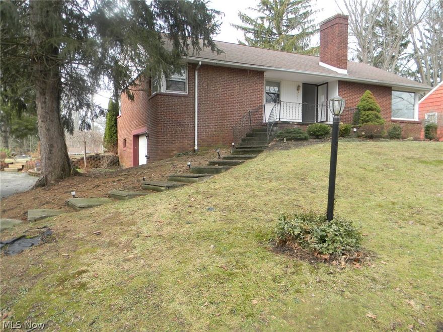 ONSITE COURT ORDERED SALE - SATURDAY, APRIL 21, 12:00 NOON - 6211 Phillips Dr. Ashtabula, OH 44004 - 3 Bed, 1.5 Bath, 1384 SF; Ashtabula County 2017 CV 00427; Parcel 040251000500; NO SET MINIMUM OPENING BID! The property is situated in O.L. 15, Ashtabula Township, R3, T13, Connecticut Western Reserve,  Ashtabula County. Preview & Register Onsite 1 Hour Before Auction w/ ID. TERMS: 10% Buyer’s Fee Added (Minimum $1000); $5,000 Deposit Cash/Check; 30 Day Close Upon Court Confirmation; Purchaser shall be responsible for those costs, allowances, and taxes that the proceeds of the sale are insufficient to cover. It is the bidder's responsibility to ascertain whether a property is being sold subject to matters that may adversely affect its value. A complete copy of the legal descriptions can be reviewed at Broker's Website