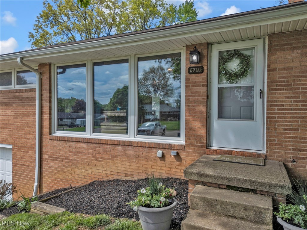 8701 Colton Street, Massillon, Ohio image 4