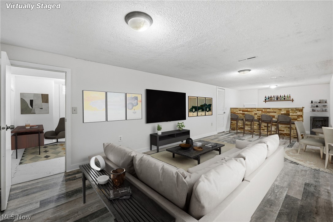 Niles City - Residential