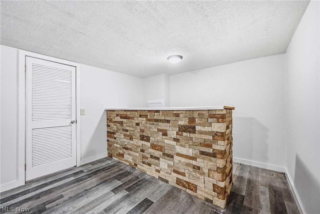 Niles City - Residential