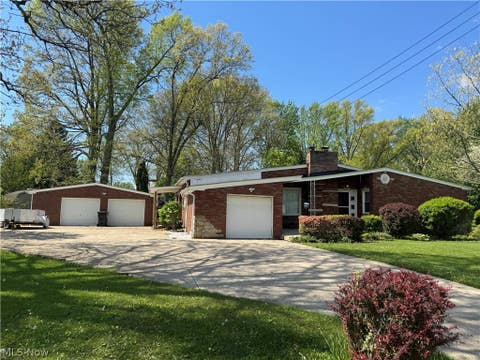 Homes For Sale - 4847 Norquest Boulevard<br/> Youngstown, OH 44515