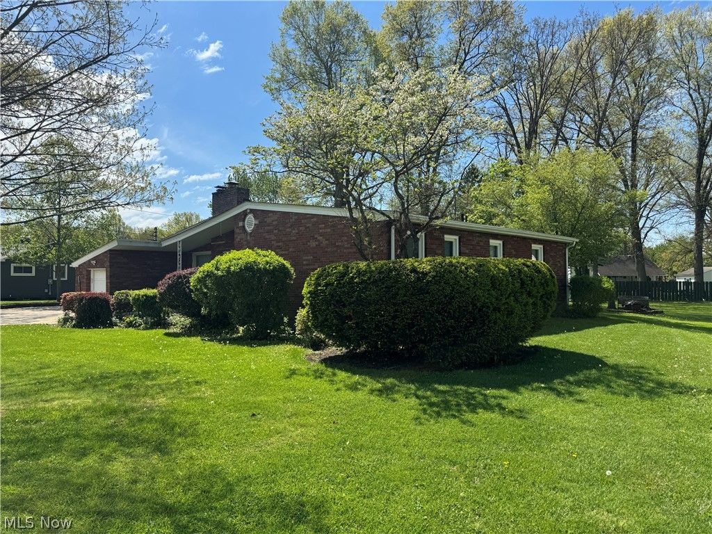 Photo of 4847 Norquest Boulevard, Youngstown, OH 44515 (MLS # 5206923)