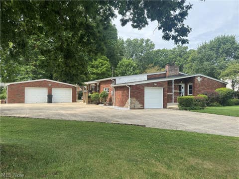 Homes For Sale - 4847 Norquest Boulevard<br/> Youngstown, OH 44515