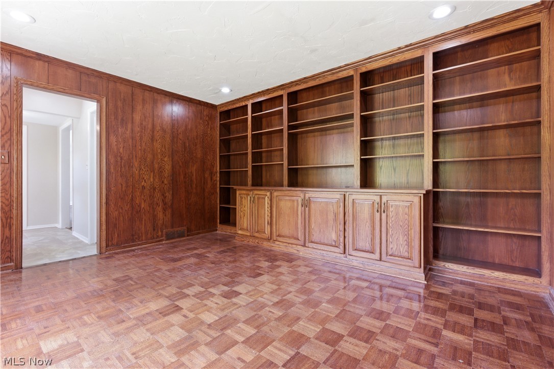 2056 Laurel Hill Drive