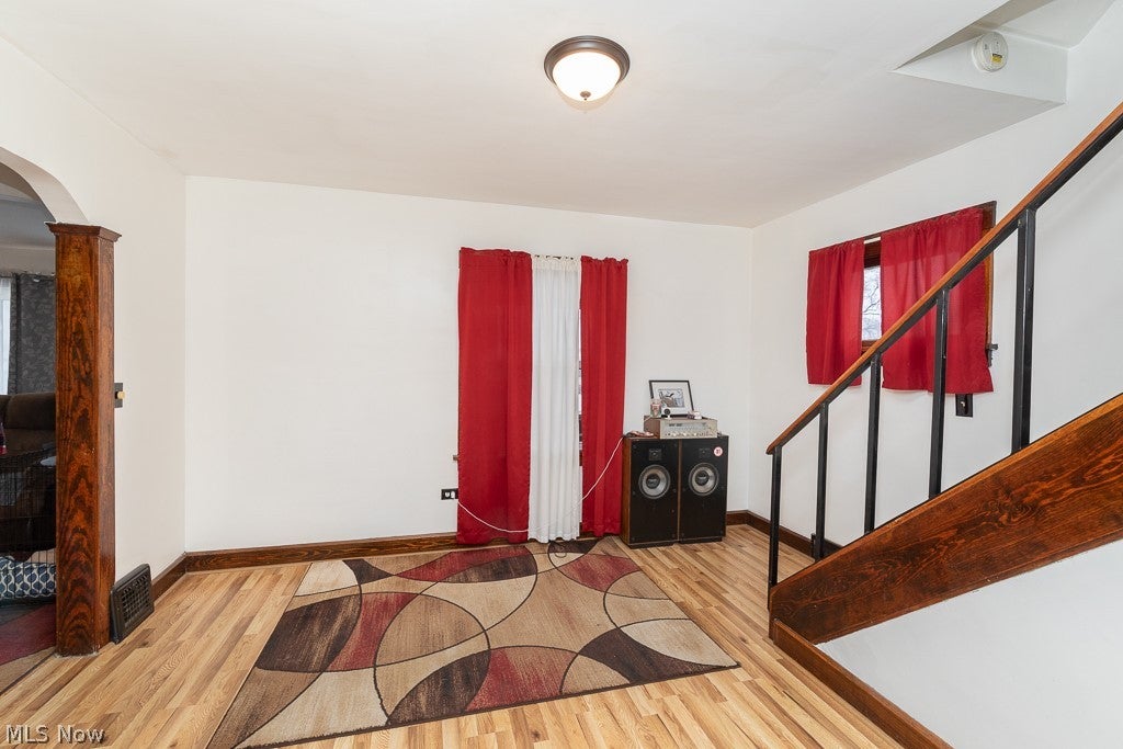 4572 W 149th Street