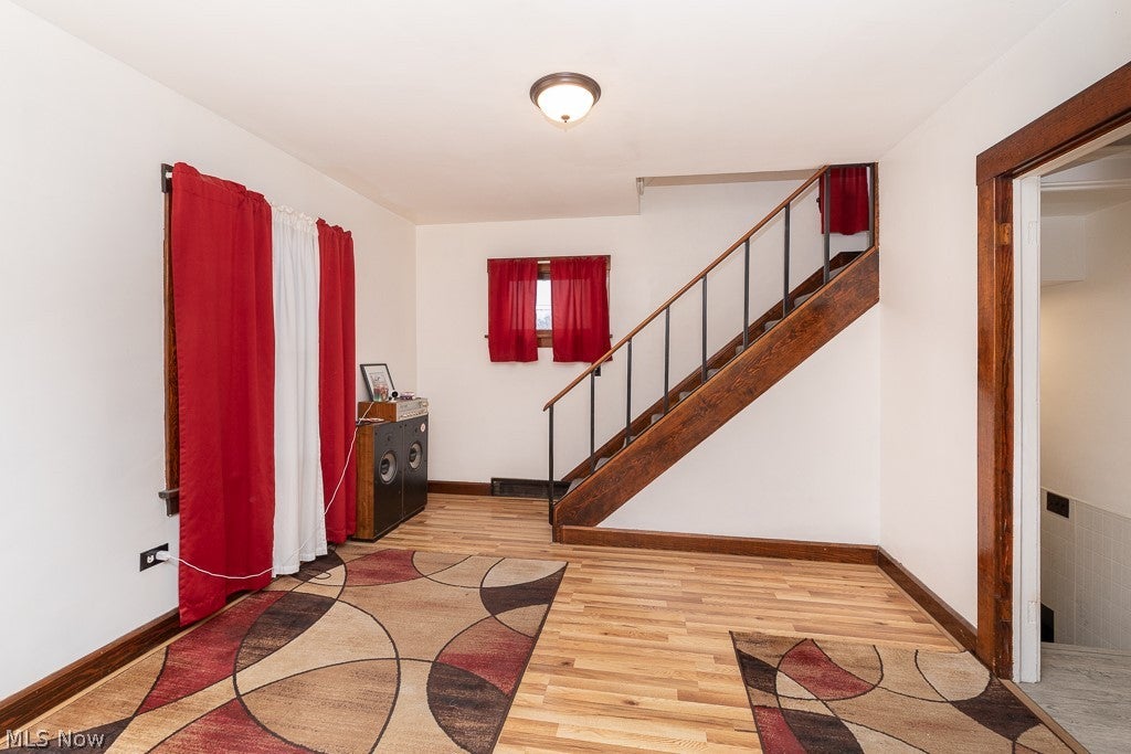 4572 W 149th Street