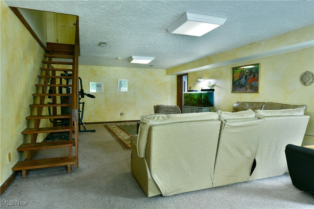 6152 Southern Hills Court, Canfield, Ohio image 30