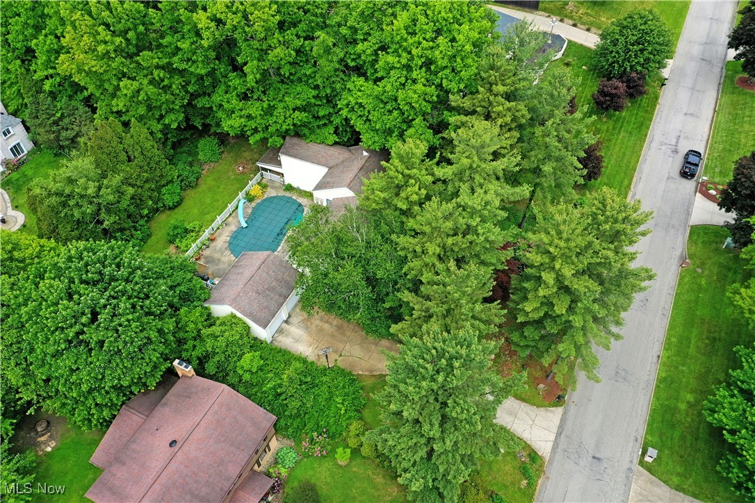6152 Southern Hills Court, Canfield, Ohio image 3