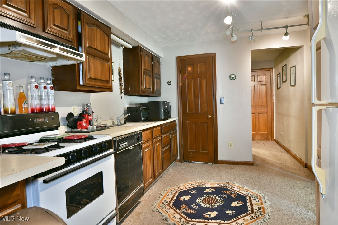 6152 Southern Hills Court, Canfield, Ohio image 36