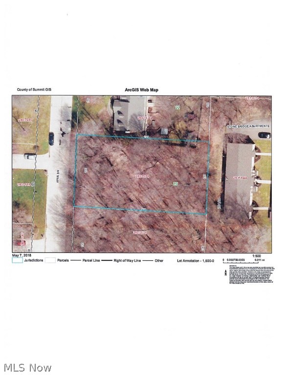 One of two lots on cul de sac 100x160 lot with public sewer* Bring your own builder* Convenient location to all amenities in City of Green*