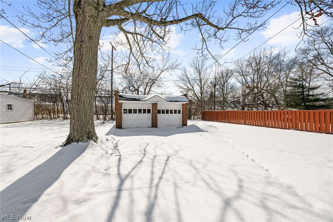 Cedar Center - Residential