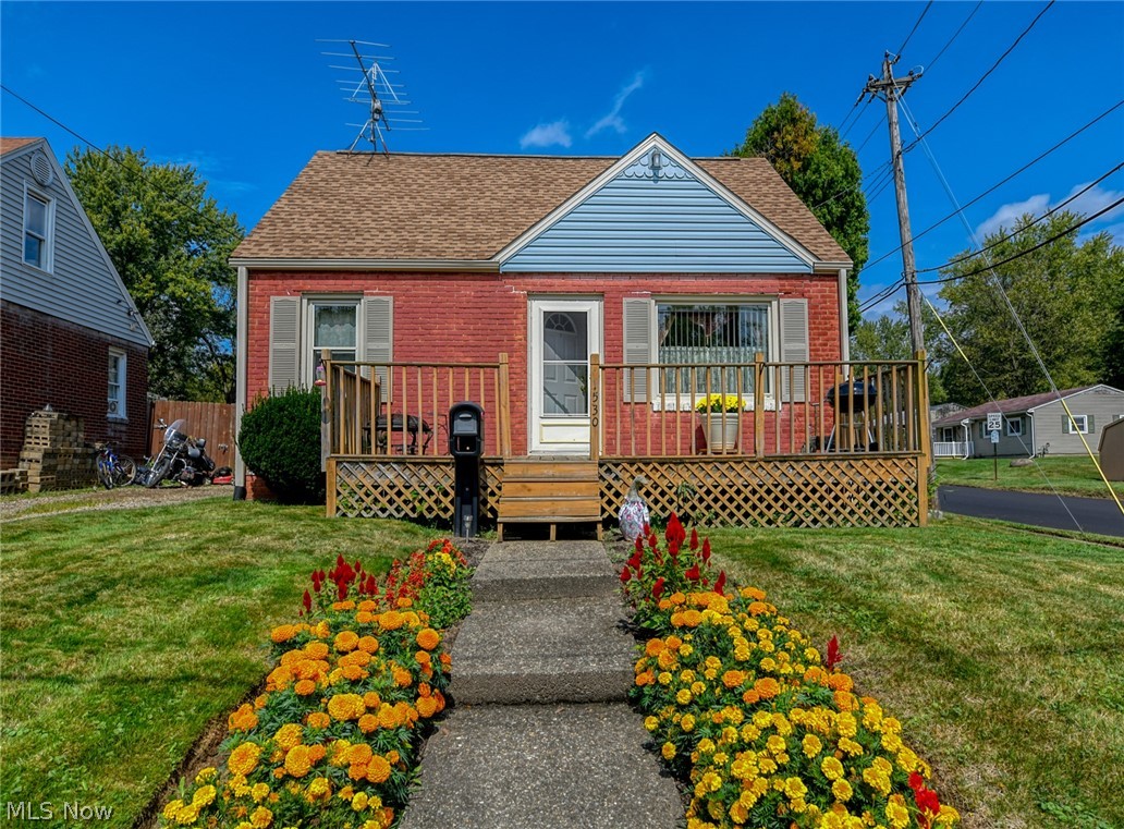 **Cute and cozy red brick bungalow with lots of updates** Pull up and you will immediately notice the gorgeous landscaping around the home! There is an oversized one car garage that offers plenty of storage. There is an additional gravel driveway to allow for extra parking and a nice sized side lot with plenty of room to add a swing set and fire pit! The front porch is very pretty and a perfect area to sit and enjoy the sunshine! Walk in the front door to a nice sized living room with newer carpet, large windows and extra space that is being used as a dining area. The kitchen has new laminate floors, new counter-tops and a new sink. On the main level, this home offers a full bath with a linen closet and a nice sized bedroom with great closet space! Upstairs is a huge master bedroom. It has a very large closet, lots of natural light, newer carpet and a ceiling fan. This home has been very well cared for and offers lots of major updates! Don't miss the opportunity to make it yours!
Up