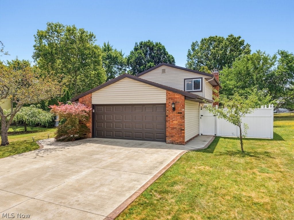 7875 Newcomb Drive