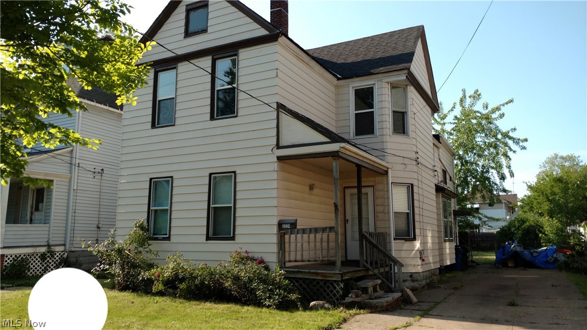 Investor special: Check out this sprawling diamond in the rough! This colonial needs some TLC but has so much potential. 6 beds, 2 full baths, spacious kitchen, and plenty of common room for the whole family. First floor contains kitchen, dining room, great room with gas fireplace, full bathroom and one bedroom which could also be used as a den. Upstairs are the remaining bedrooms and a second full bathroom. This home used to be a duplex, so there are two separate staircases to get upstairs, one of which could be used as a private entrance to one bedroom and the bathroom. Two separate furnaces for first and second floors. Covereded porch in back off the kitchen overlooking the large fenced backyard. Unfinished basement with laundry hook ups, storage, and walkout to the backyard. Being sold AS IS.