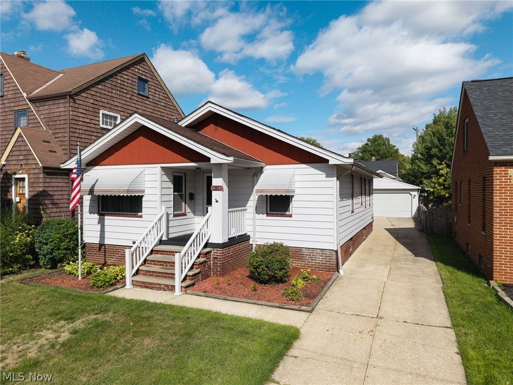 4109 W 161st Street