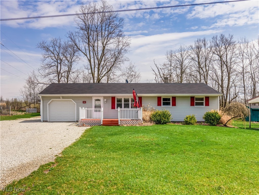 1520 Twin Lakes Drive, Mansfield, Ohio image 1