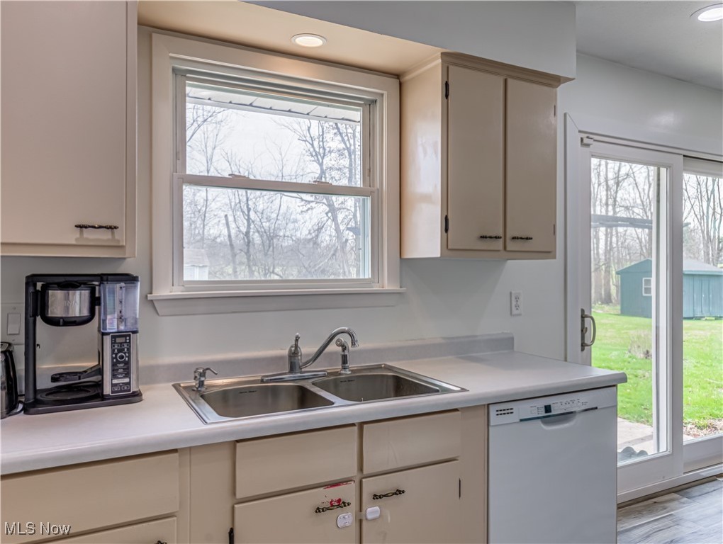 1520 Twin Lakes Drive, Mansfield, Ohio image 14