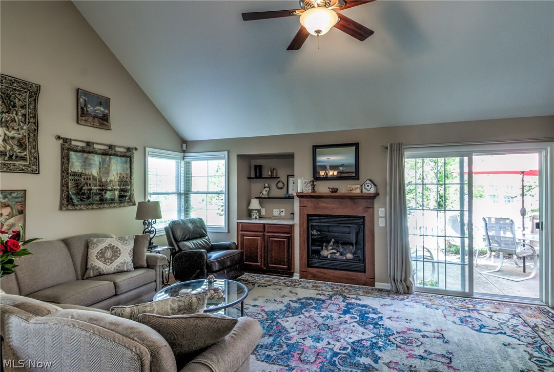 Greenwood Hlnds Condo Ph 15 - Residential